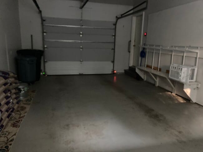 Building Photo - 9 Lupine Ct