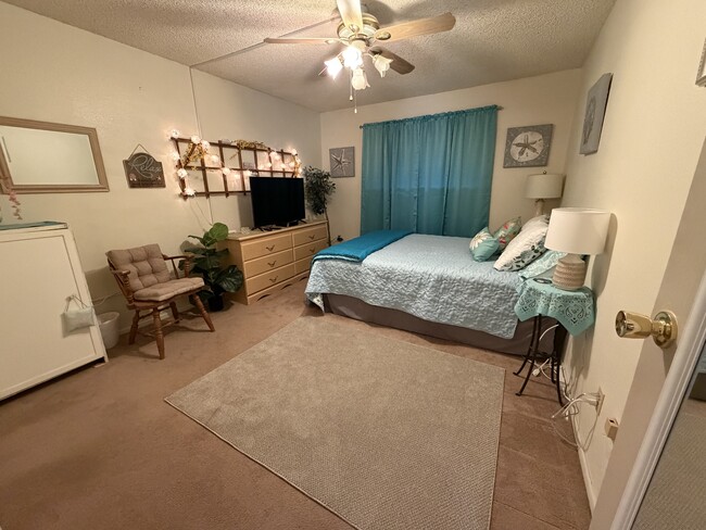 Building Photo - 1280 Mohave Dr