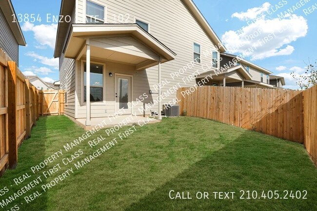 Building Photo - Come see this Alamo Ranch area oasis!