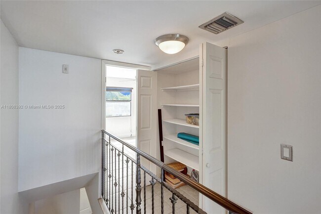 Building Photo - 4600 SW 67th Ave