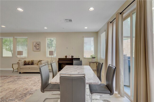 Building Photo - 11401 Gravitation Dr