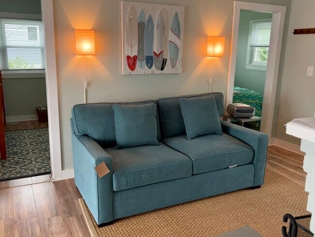 Building Photo - 11 Wallace Point Rd