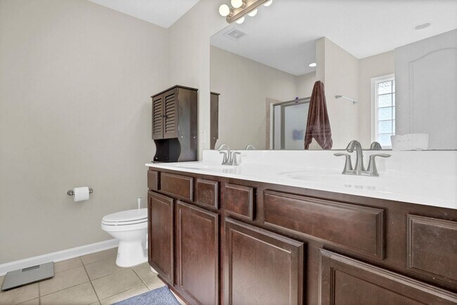 Building Photo - 202 Marsh Haven Dr