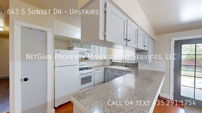 Building Photo - 643 S Sunset Dr