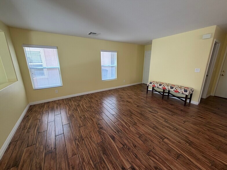 Building Photo - 11617 Royal Derwent Dr