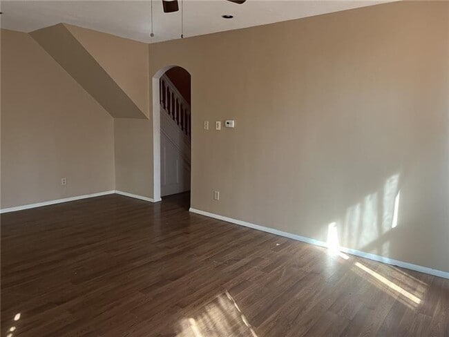 Building Photo - 2515 Mt Troy Rd