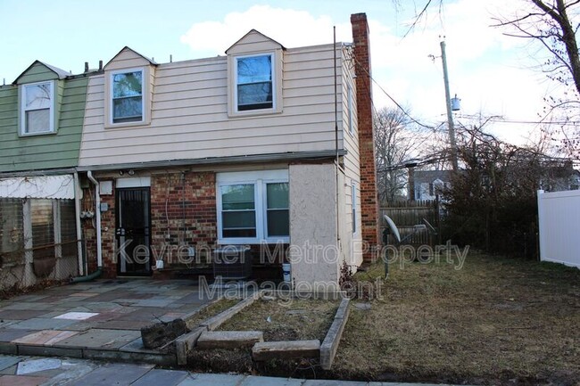 Building Photo - 1806 Palmer Park Rd