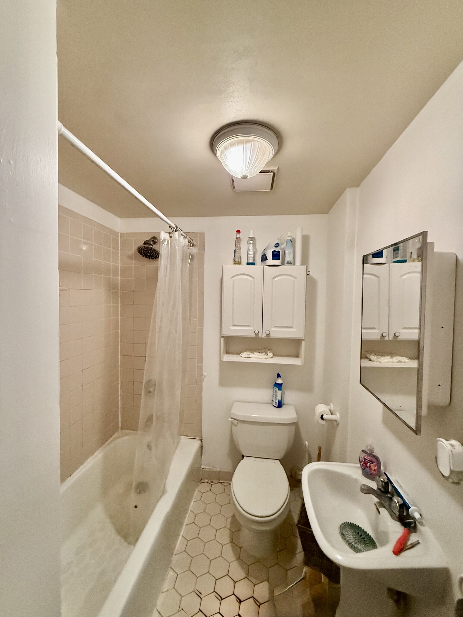 Bathroom - 841 Garden St