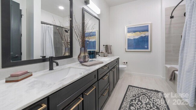 Building Photo - 4401 Barclay Downs Dr