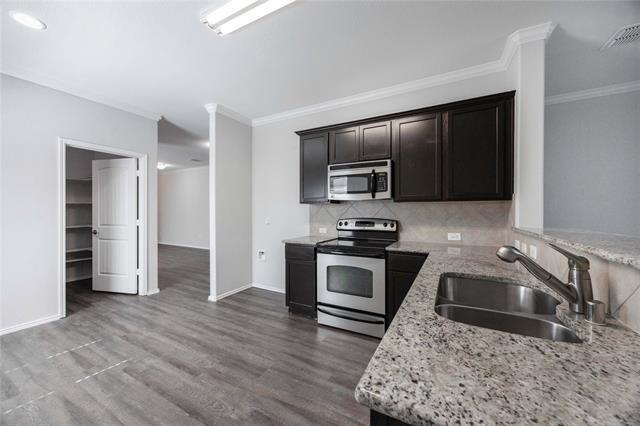 Building Photo - 11817 Summer Springs Dr