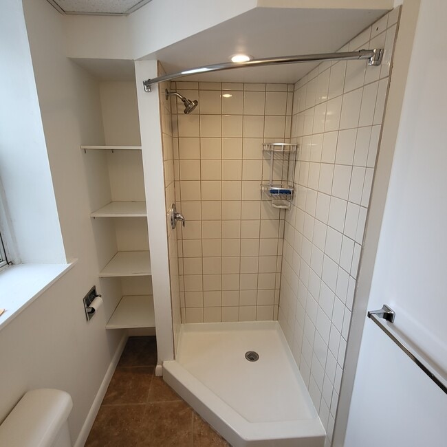 Building Photo - 761 S 7th St