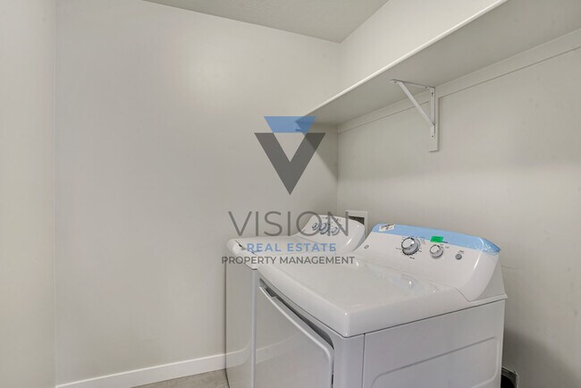 Building Photo - 4093 W Harmony Dr