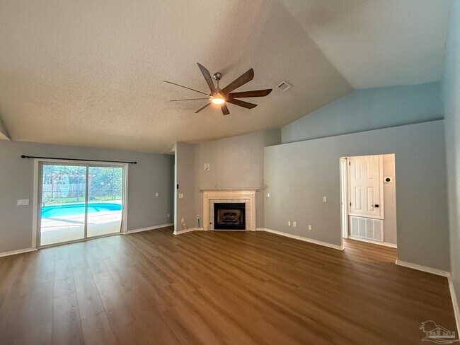 Building Photo - 1137 Carla Dr