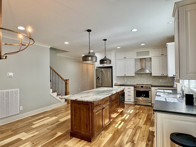 Building Photo - 243 Chuniloti Way