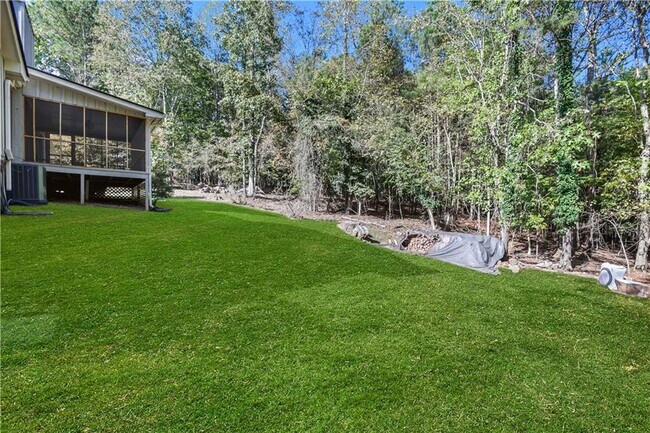 Building Photo - 4684 Ben Hill Dr