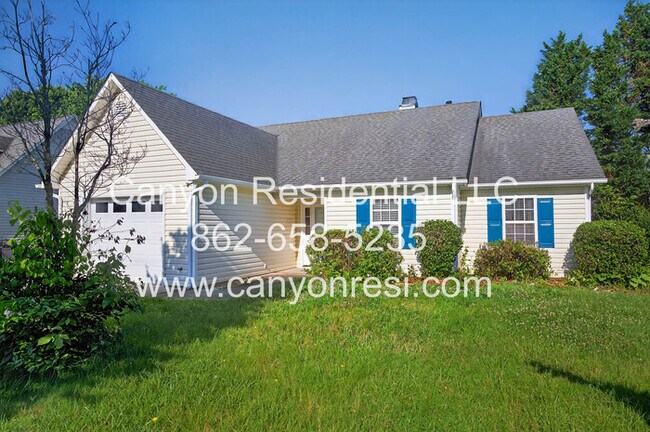 Building Photo - 2035 Ardmore Village Ln