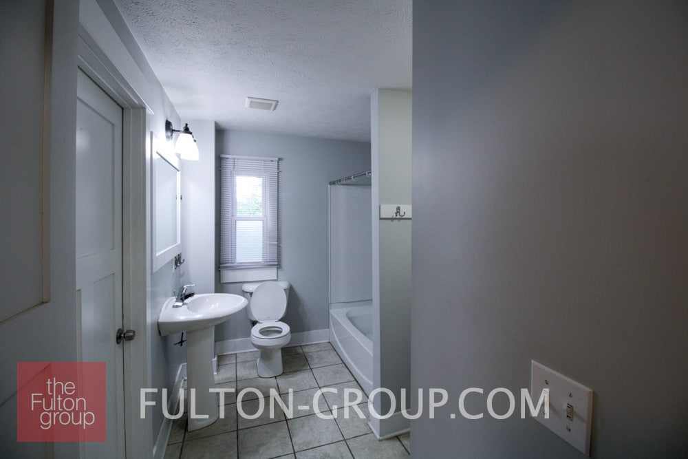 Building Photo - 847 Fountain St NE