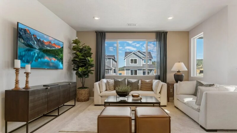 Building Photo - 24526 E Short Tail Ln