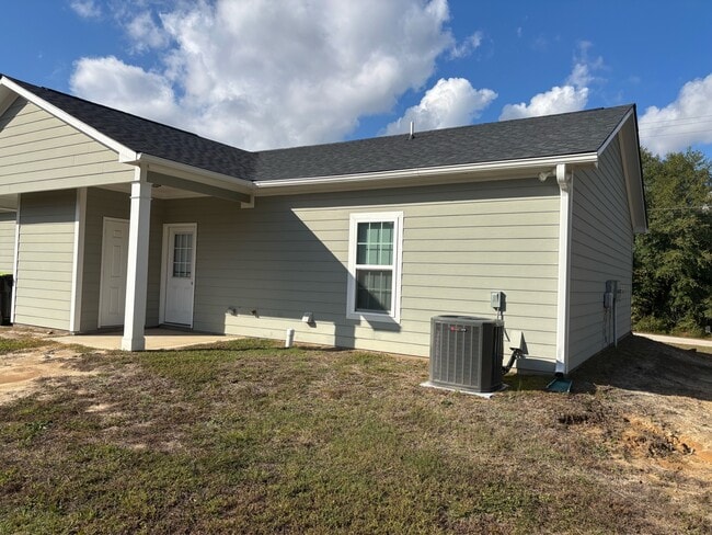 Building Photo - 312 E Jenkins St