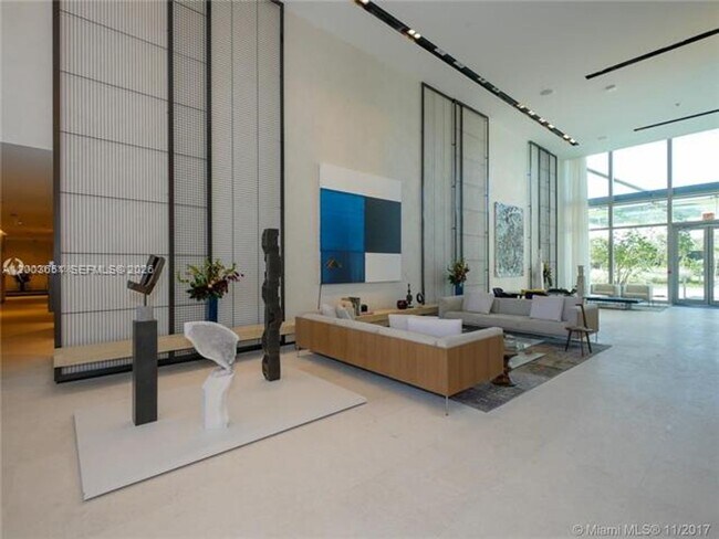 Building Photo - 10201 Collins Ave