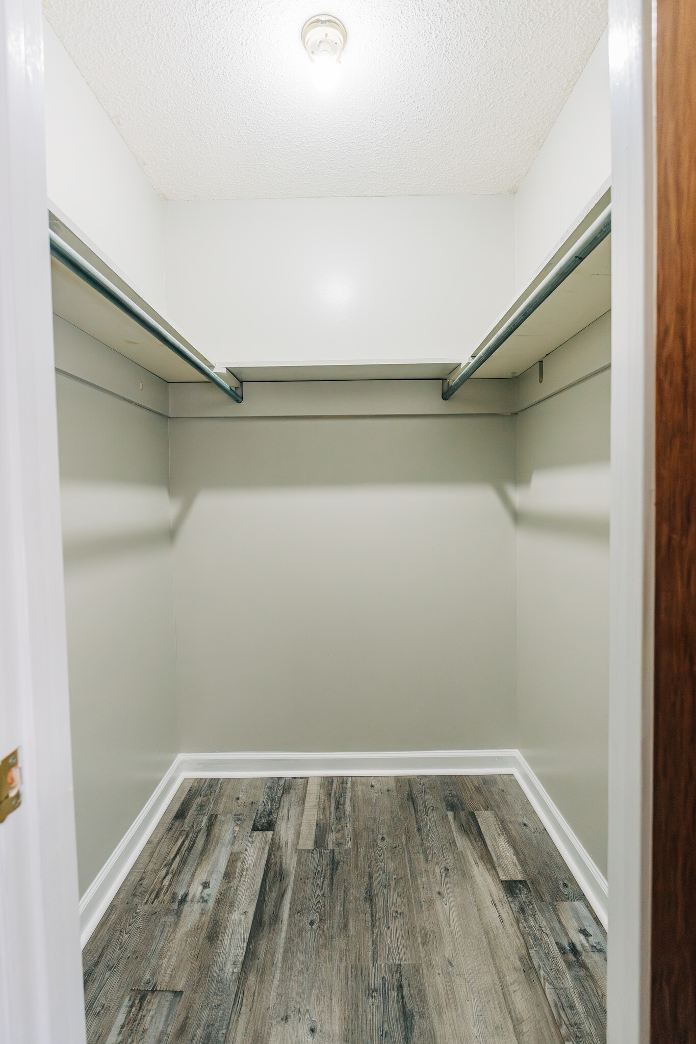 Building Photo - 1210 Douglas MacArthur St