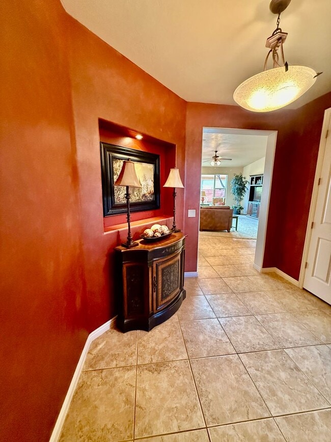 Building Photo - Lovely FURNISHED Three Bedroom Home in Ivins