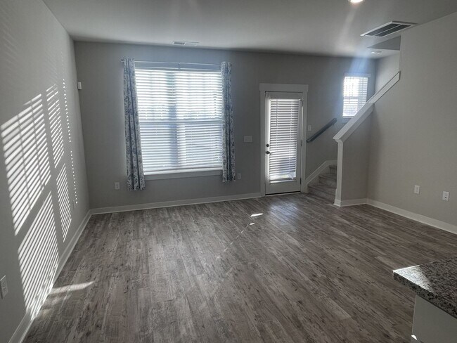 Building Photo - 4245 Gandalf Ln