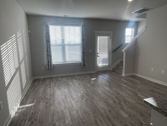 Building Photo - Triple Blackman Modern Townhome