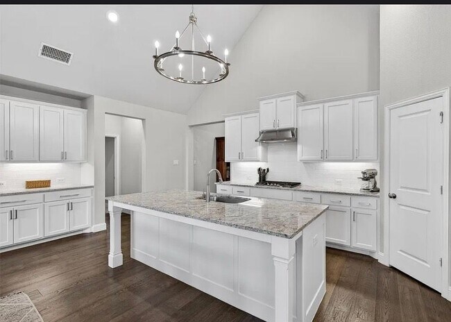 Building Photo - 14044 Falcon Ranch Dr