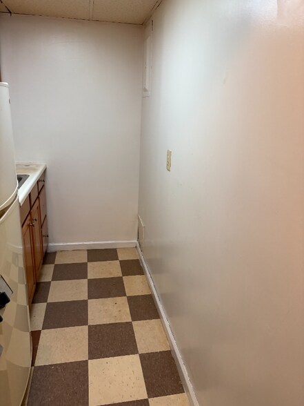 Building Photo - 508 4th St