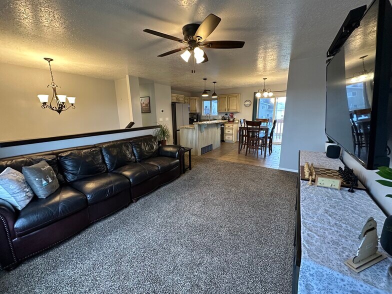 Building Photo - 1634 N 725 W