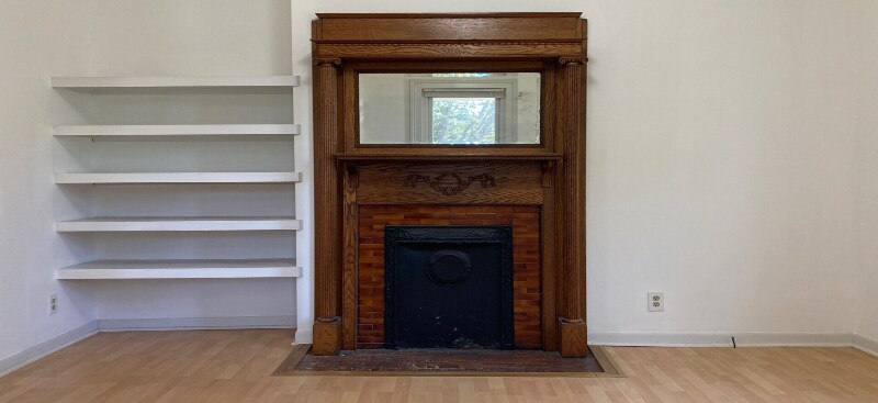 Building Photo - 201 E Caldwell Ave