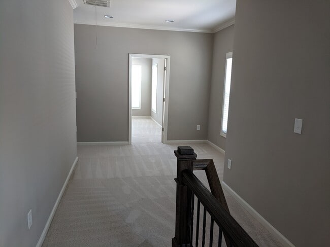 Building Photo - 903 Proctor Ranch Dr