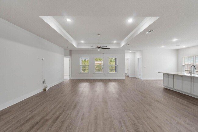 Building Photo - Shoal River Landing Must See w/ 3-car garage!