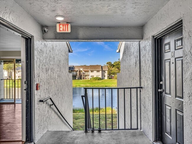 Building Photo - 1163 Lake Terry Dr