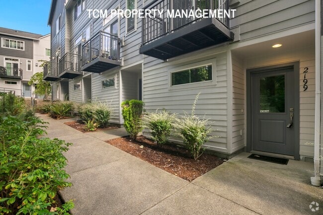 Building Photo - 2199 NW Moraine Pl
