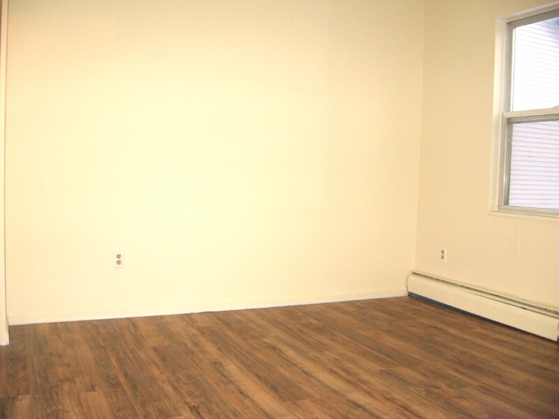 Building Photo - 641 S Woodward St