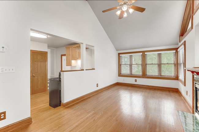 Living Room - 2316 Fremont Ave S