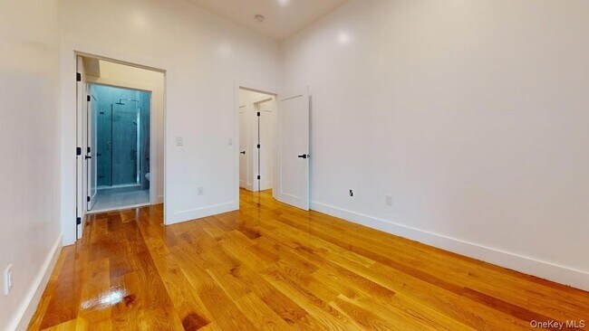 Building Photo - 1198 Greene Ave