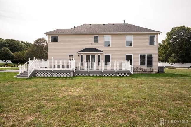 Building Photo - 27 Samantha Dr