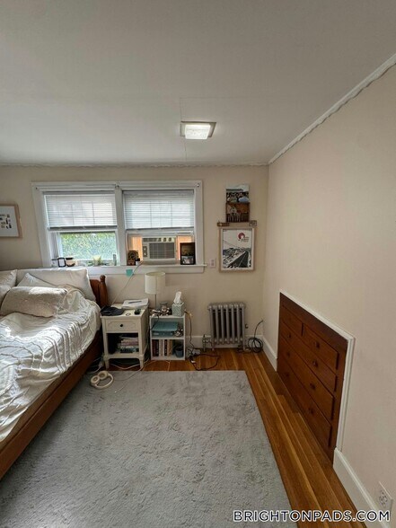 Building Photo - 19 Lothrop St
