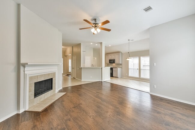 Building Photo - 9623 Wakefield Village Dr