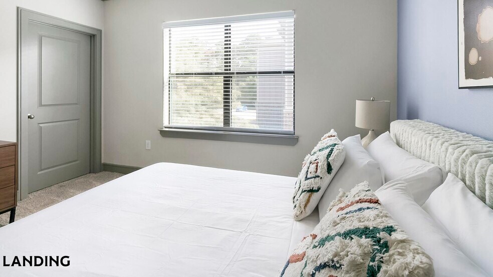 Building Photo - 2539 Spring Cypress Rd