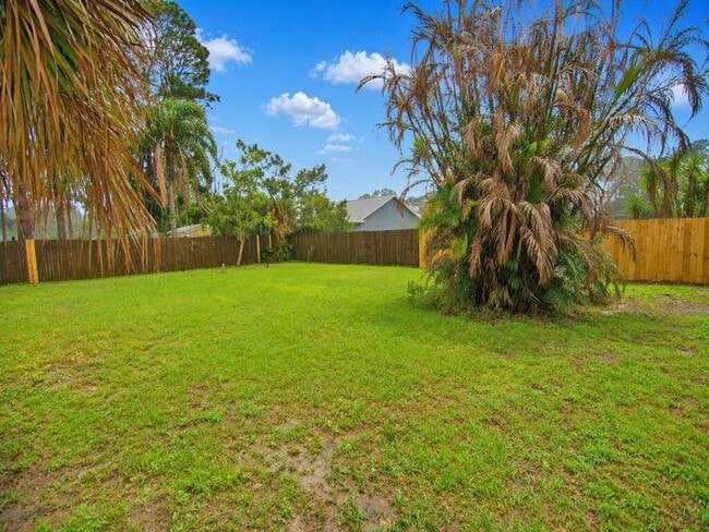 Building Photo - 1166 SE Preston Ln