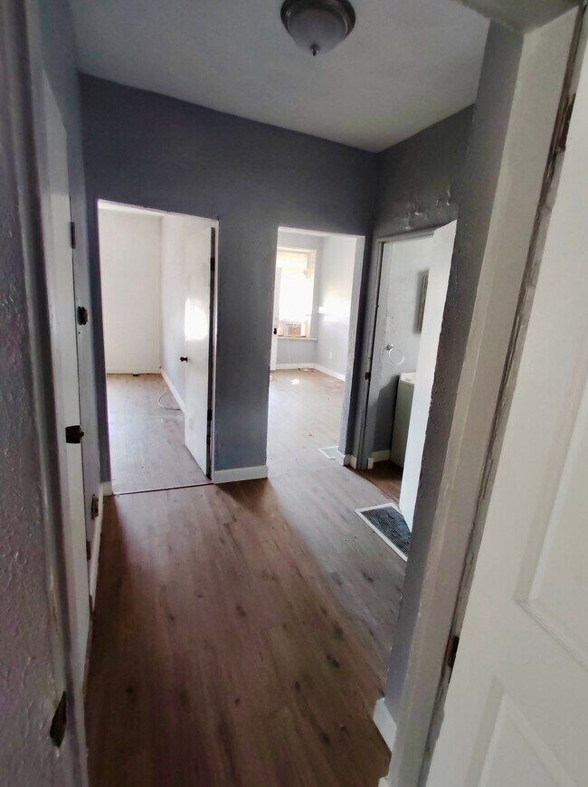Building Photo - 4021 Green Lea Pl