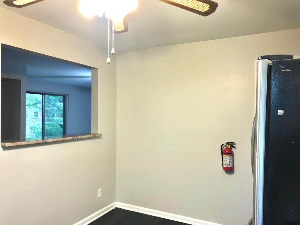 Building Photo - 123 Echelon Rd