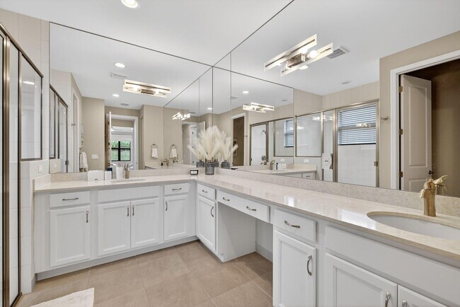 Building Photo - 12447 SW Blue Mangrove Pkwy