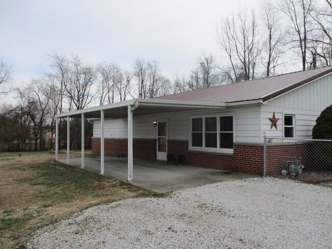 Building Photo - 4705 N Show St