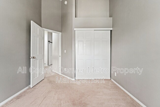 Building Photo - 8787 Allison Dr