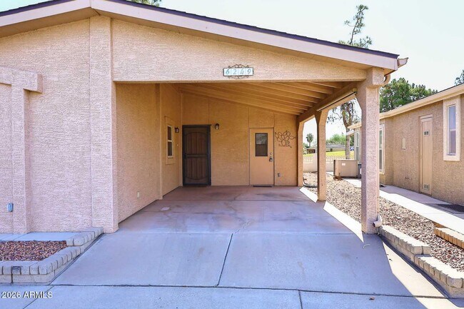 Building Photo - 6249 S Pinehurst Dr